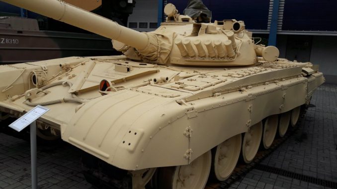 دبابة T-72 البولندية