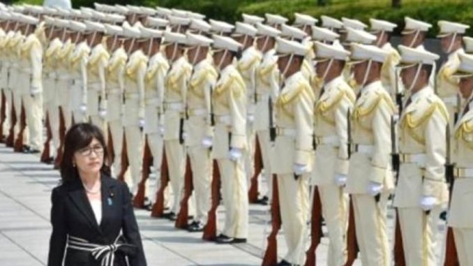 وزيرة الدفاع اليابانية وزيرة الدفاع اليابانية