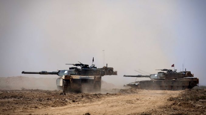 دبابة أبرامز M1A1 دبابة أبرامز M1A1