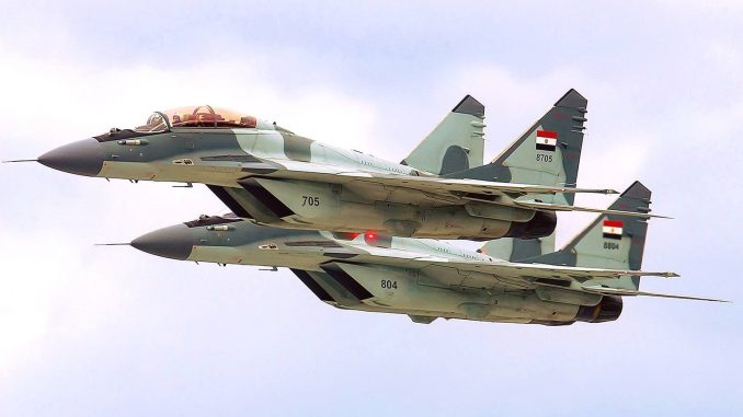 مقاتلتا "ميغ" بالتمويه الرسمي النهائي (بوابة الدفاع المصرية) مقاتلتا "ميغ" بالتمويه الرسمي النهائي (بوابة الدفاع المصرية)