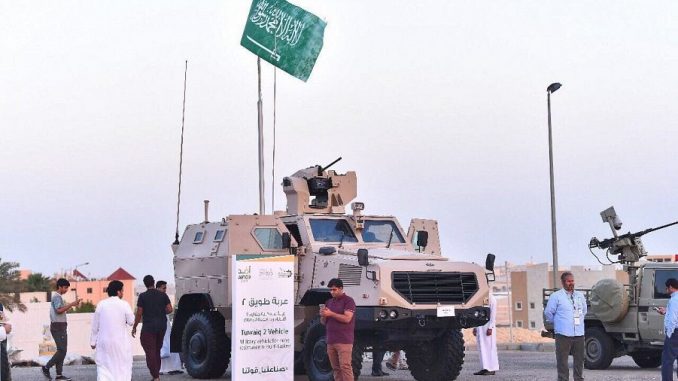 عربة "طويق2" السعودية خلال عرض ثابت ضمن فعاليات معرض "أفد 2018" في الرياض (وكالة الأنباء السعودية) عربة "طويق2" السعودية خلال عرض ثابت ضمن فعاليات معرض "أفد 2018" في الرياض (وكالة الأنباء السعودية)