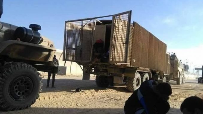 تحركات عسكريين وأفراد الشرطة المصرية من خلال مناطق العمليات في شمال ووسط سيناء بما في ذلك مركبات "أورال" وعربات مخصصة لمقاومة الألغام والعبوات الناسفة والكمائن (Mahmoud Gamal – Twitter) تحركات عسكريين وأفراد الشرطة المصرية من خلال مناطق العمليات في شمال ووسط سيناء بما في ذلك مركبات "أورال" وعربات مخصصة لمقاومة الألغام والعبوات الناسفة والكمائن (Mahmoud Gamal – Twitter)