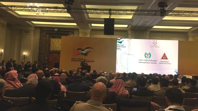 لقطة من مؤتمر MESOC 2018 في فندق فور سيسنز في عمان، الأردن يوم 7 أيار/مايو 2018 (الأمن والدفاع العربي) لقطة من مؤتمر MESOC 2018 في فندق فور سيسنز في عمان، الأردن يوم 7 أيار/مايو 2018 (الأمن والدفاع العربي)