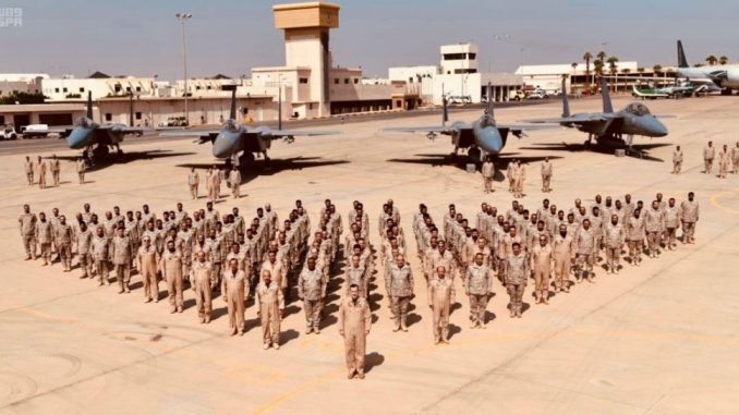 لقطة لتدريب عسكري سعودي سابق (صورة أرشيفية - وكالة واس) لقطة لتدريب عسكري سعودي سابق (صورة أرشيفية - وكالة واس)