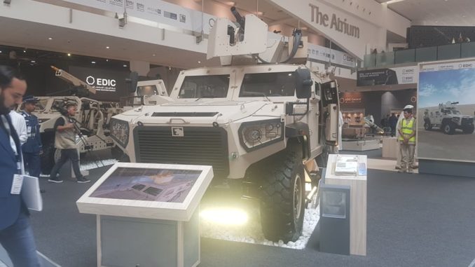 مدرّعة عجبان 447a في منصة عرض شركة EDIC 2019 خلال اليوم الأول من معرض آيدكس 2019 في أبوظبي IDEX2019