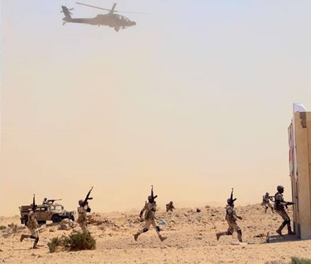 وحدات من الجيش المصري تنفّذ مناورة بالذخيرة الحية ضمن فعاليات مناورة  بدر 2019