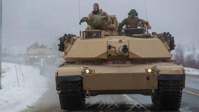 دبابة من نوع "M1A1 أبرامز" (صورة من الأرشيف) دبابة من نوع M1A1 أبرامز