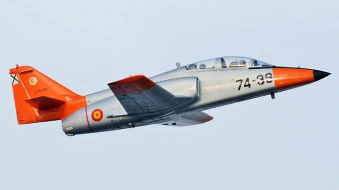 طائرة C-101 طائرة C-101