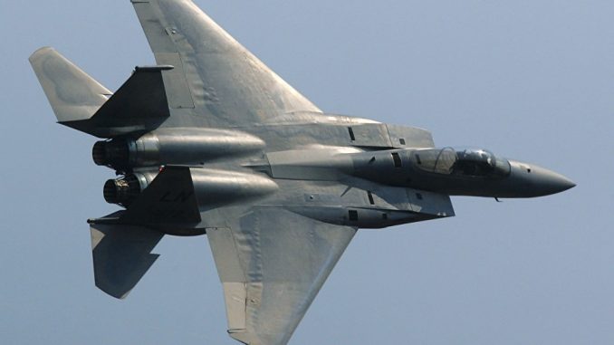 مقاتلة F-15