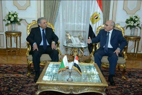 وزير الإنتاج الحربي المصري و وزير الإنتاج الدفاعي الباكستاني وزير الإنتاج الحربي المصري و وزير الإنتاج الدفاعي الباكستاني