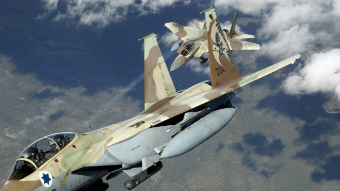 مقاتلتا أف-15 تابعتان لسلاح الجو الإسرائيلي