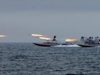 قوارب تابعة للقوات البحرية الإيرانية
