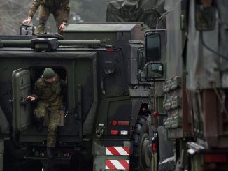 جنود الناتو قرب الحدود الروسية