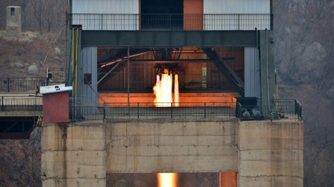 كوريا الشمالية تختبر محرك صاروخ (AFP)