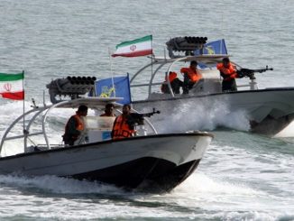 زوارق تابعة للبحرية الإيرانية