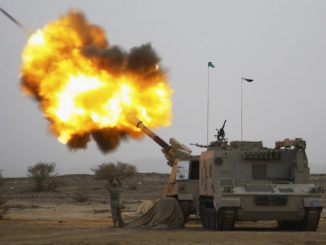 الجيش السعودي يُطلق صواريخ