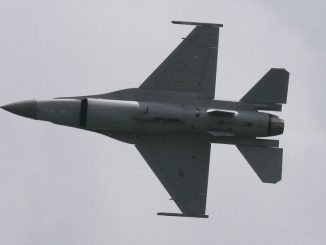 مقاتلة من طراز إف-16