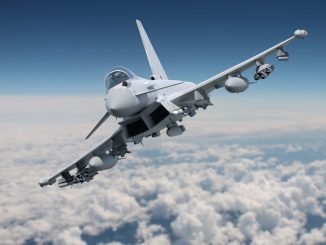 مقاتلة يوروفايتر تايفون معززة بالأسلحة وفقاً لبرنامج المرحلة الثالثة (Phase 3) القائم على تزويد الطائرة بأنواع متطوّرة من الأسلحة (BAE Systems)
