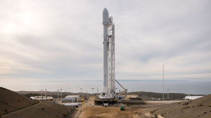 صاروخ "فالكون 9" من شركة Space X يحمل قمر Jason 3 الإصطناعي الأميركي-الأوروبي صاروخ "فالكون 9" من شركة Space X يحمل قمر Jason 3 الإصطناعي الأميركي-الأوروبي