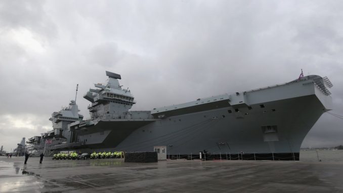 حاملة الطائرات البريطانية Queen Elizabeth حاملة الطائرات البريطانية Queen Elizabeth