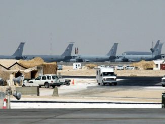 صورة عامة اتُخذت في 23 تشرين الأول/أكتوبر 2002 لقاعدة العديد الجوية العسكرية الأميركية، على بعد 35 كيلومترا جنوب الدوحة (AFP)