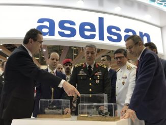 منصة عرض شركة أسيلسان التركية في ديمدكس 2018 في 12 آذار/ مارس