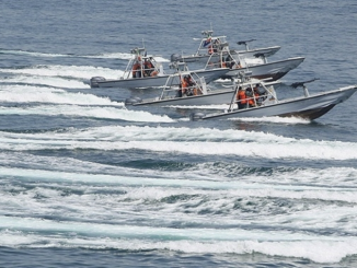 الزوارق الهجومية الإيرانية التي كانت "تُضايق وتُهين" سفن البحرية الأميركية (وكالة أنباء فارس الإيرانية)