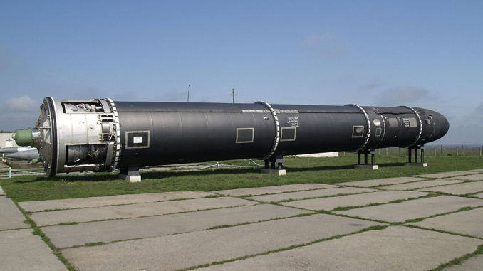 صاروخ RS-28 Sarmat الروسي