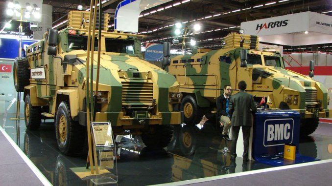 سيارات عسكرية "BMC"التركية خلال معرض Eurosatory 2012 في العاصمة الفرنسية باريس سيارات عسكرية "BMC"التركية خلال معرض Eurosatory 2012 في العاصمة الفرنسية باريس