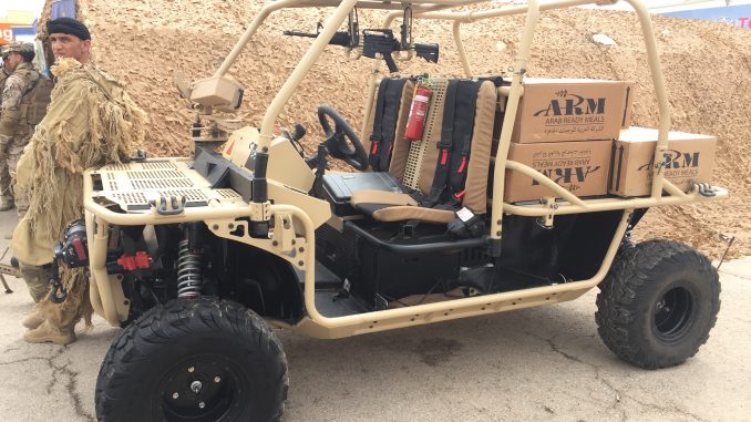 مركبة MRZR D2 للمهام التكتيكية الخاصة بالقوات الخاصة الأردنية خلال اليوم الأول من معرض "سوفكس 2018" في 8 أيار/مايو 2018 (الأمن والدفاع العربي) مركبة MRZR D2 للمهام التكتيكية الخاصة بالقوات الخاصة الأردنية خلال اليوم الأول من معرض "سوفكس 2018" في 8 أيار/مايو 2018 (الأمن والدفاع العربي)