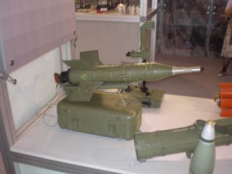 صورة التُقطت في حزيران/يونيو 2009 تُظهر الصاروخ المضاد للدبابات من طراز "ماليوتكا" المعدّل في معرض "Partner 2009" العسكري (Wikimedia)