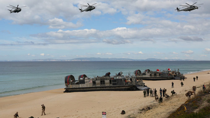 مناورات Trident Juncture لحلف شمال الأطلسي (صورة أرشيفية) مناورات Trident Juncture لحلف شمال الأطلسي (صورة أرشيفية)