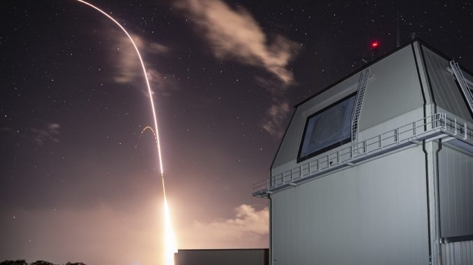 صاروخ SM-3 من إنتاج شركة Raytheon صاروخ SM-3