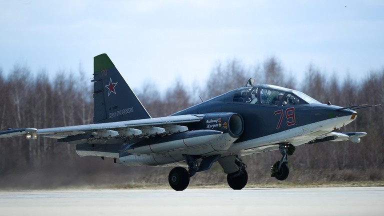 مقاتلة سو-25