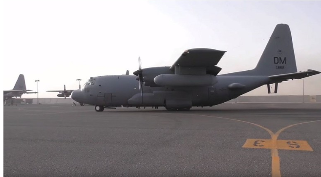 طائرة من طراز EC-130H Compass Call - خاصة بالتشويش الإلكتروني طائرة من طراز EC-130H Compass Call - خاصة بالتشويش الإلكتروني