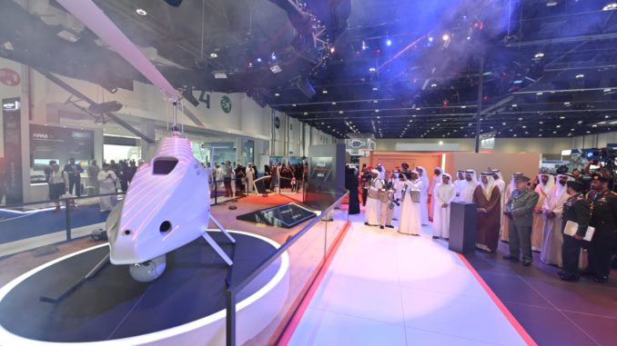 طائرة قرموشة الإماراتية من إنتاج شركة Edge خلال عرضها في يومكس 2020 طائرة قرموشة الإماراتية
