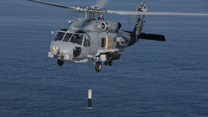 مروحية MH-60R مزوّدة بالسونار الغاطس ALFS من شركة "تاليس" (صورة: تاليس) MH-60R