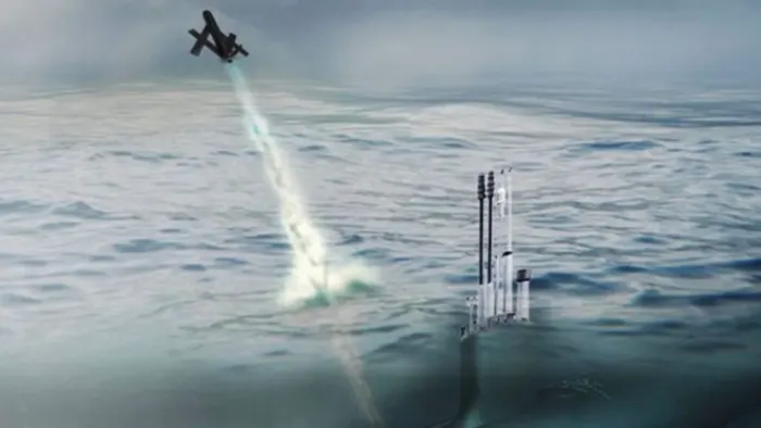 البحرية الأميركية تختبر طائرات بدون طيار تطلق من الغواصات لتمكين الاستهداف تحت سطح البحر والهواء