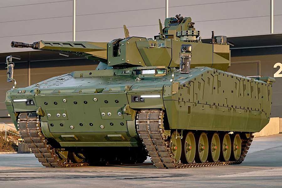 ليوناردو وراينميتال: أول عقد لتوريد مركبات مدرعة للجيش الإيطالي